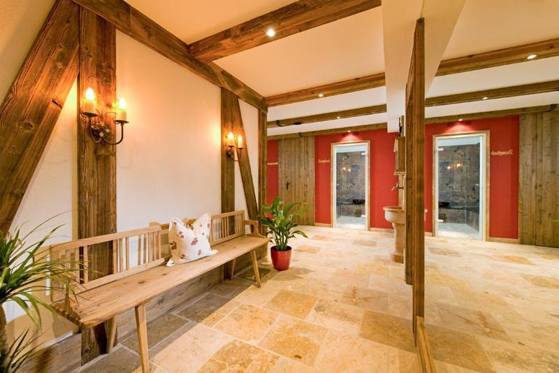 Landhotel Foehrenhof Елльмау Екстер'єр фото