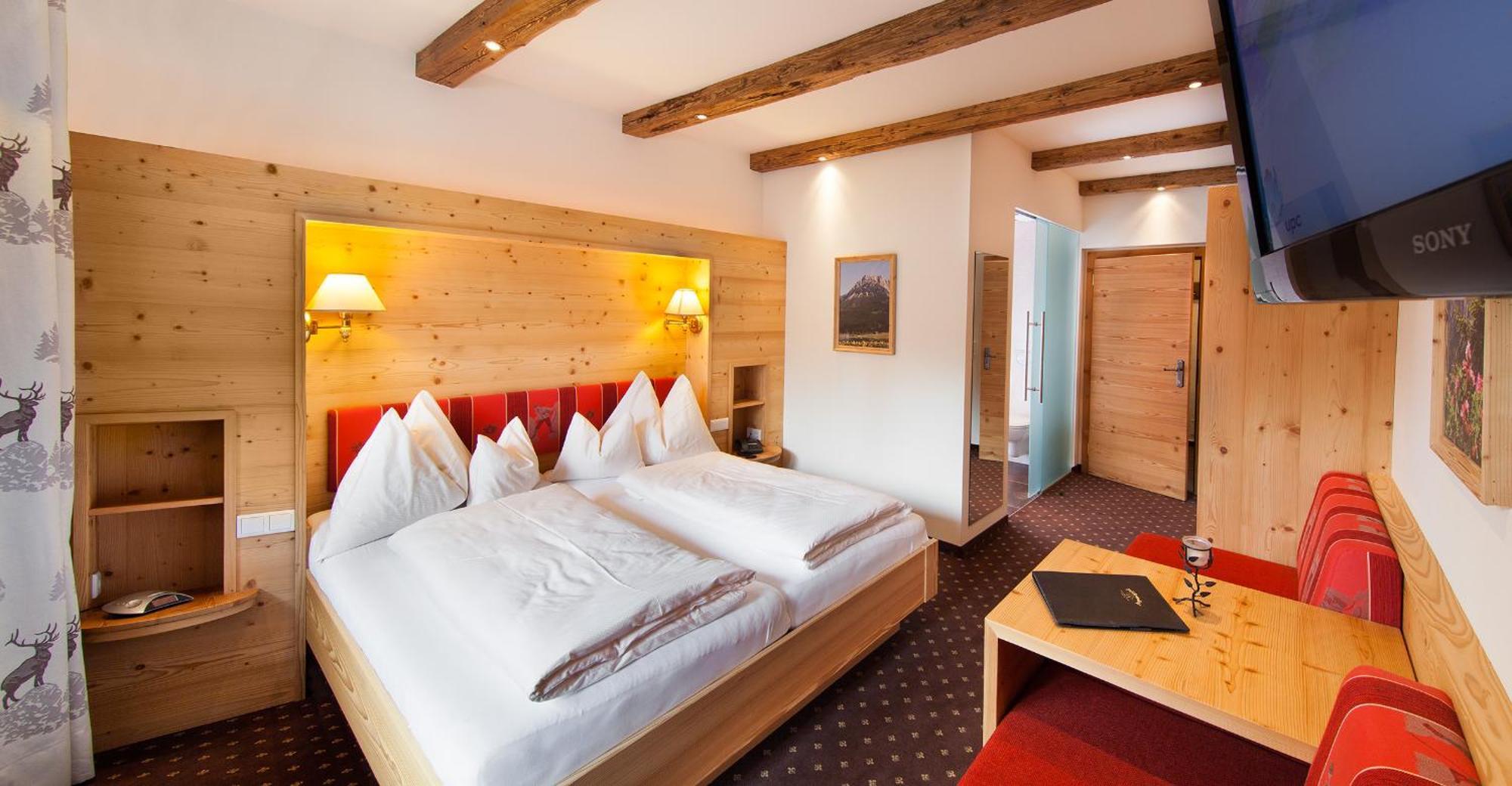 Landhotel Foehrenhof Елльмау Екстер'єр фото