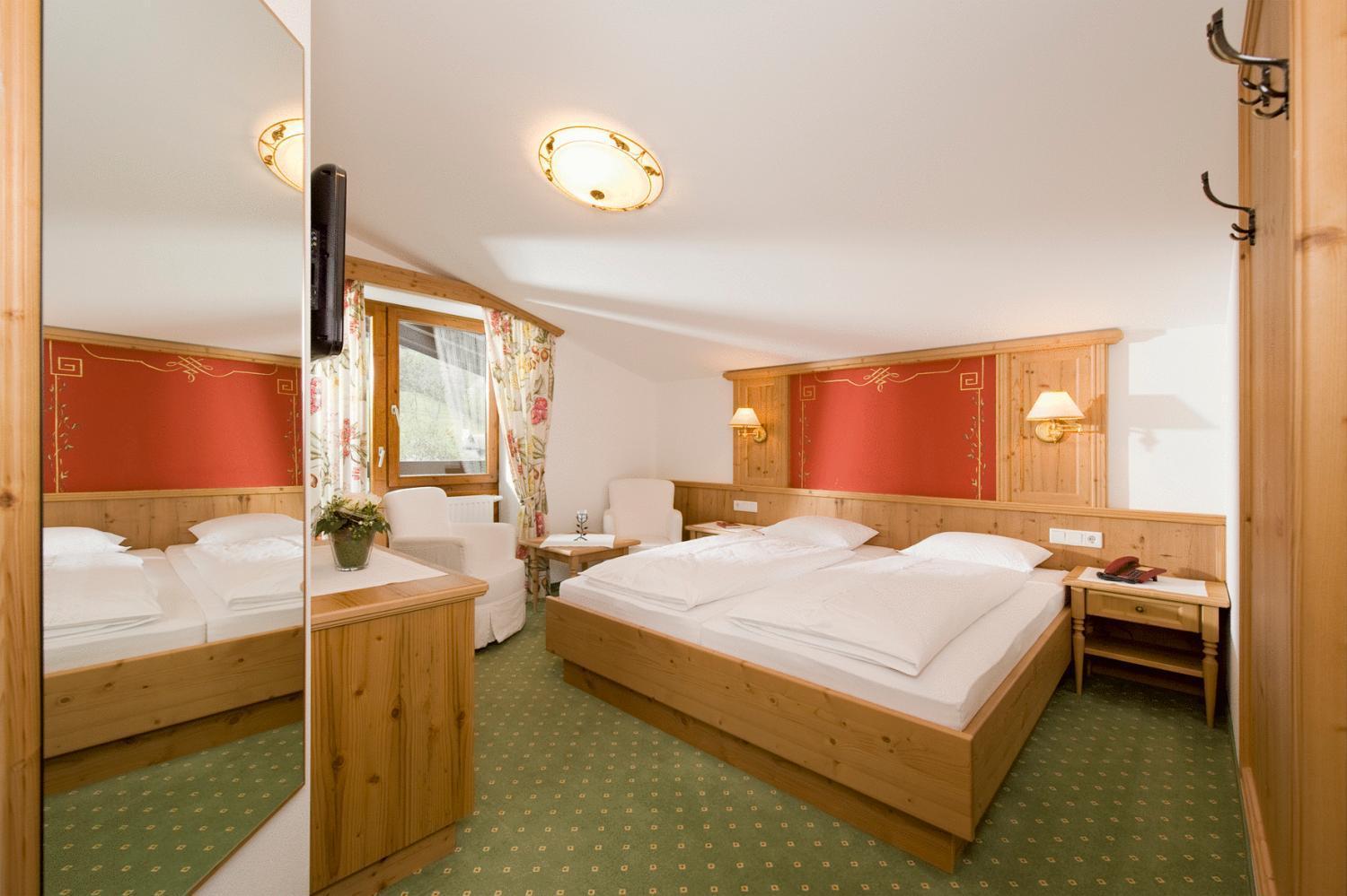Landhotel Foehrenhof Елльмау Екстер'єр фото