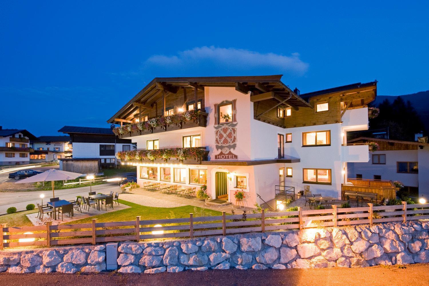 Landhotel Foehrenhof Елльмау Екстер'єр фото