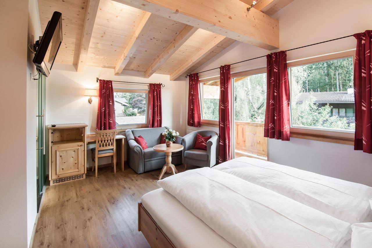 Landhotel Foehrenhof Елльмау Екстер'єр фото